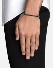 Load image into Gallery viewer, Thin Screw Cuff, Noir
